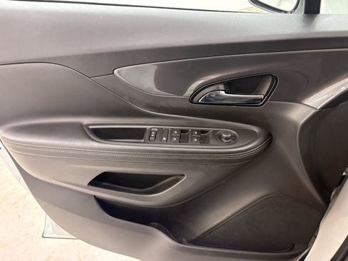 Used 2020 Buick Encore Preferred FWD image 23