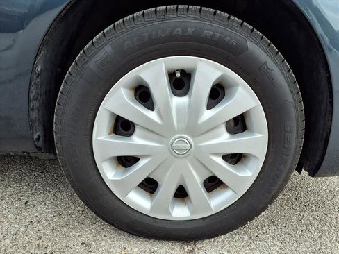 Used 2015 Nissan Versa S image 31