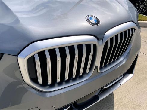 Used 2024 BMW X5 sDrive40i w/ Parking Assistance Package image 29