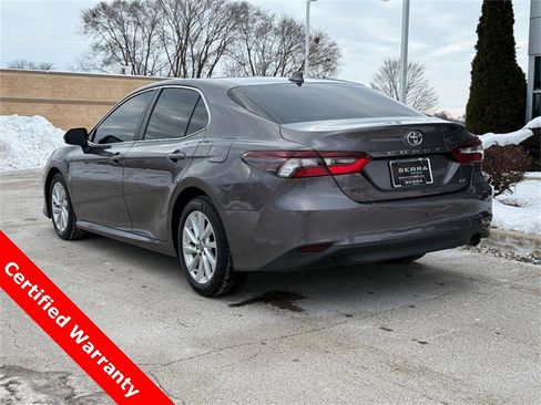 Used 2023 Toyota Camry LE image 5