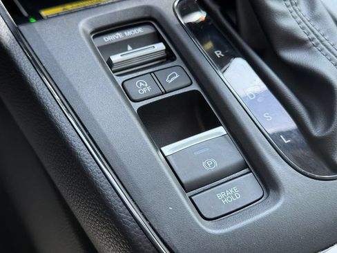 Certified 2024 Honda CR-V EX-L image 32