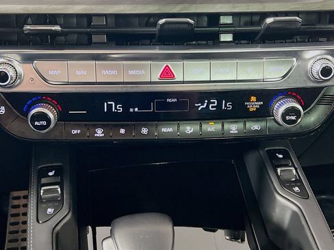 Used 2023 Kia Telluride SX Prestige X-Line AWD/4WD image 16