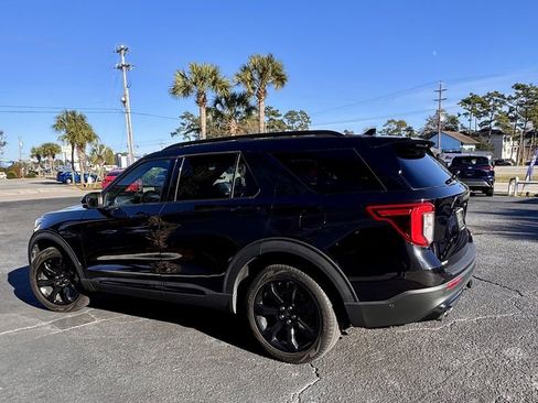 Used 2020 Ford Explorer ST w/ Premium Technology Package image 5