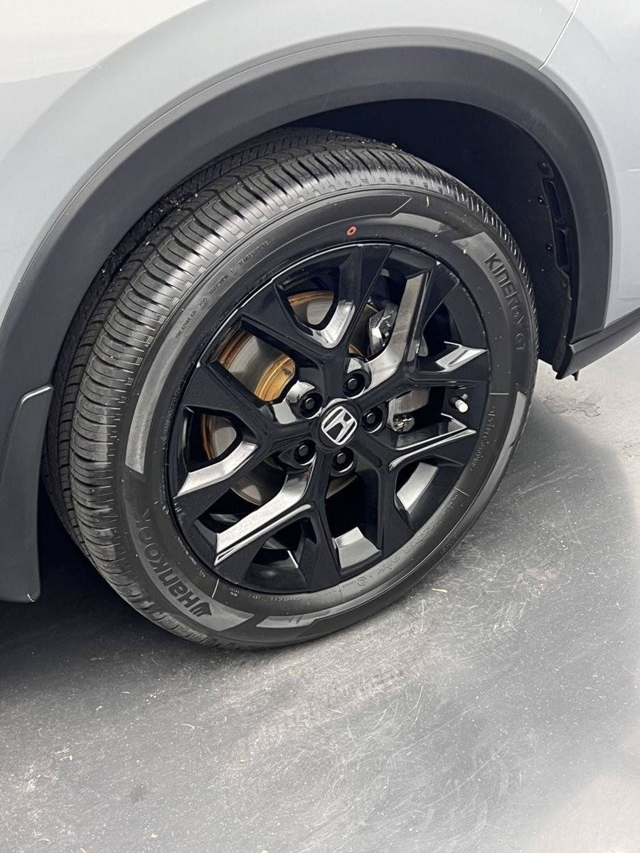 Certified 2025 Honda HR-V Sport image 40
