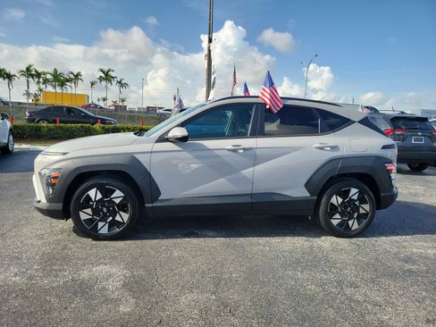 Used 2024 Hyundai Kona SEL FWD image 7