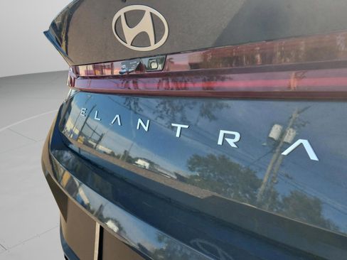 New 2026 Hyundai Elantra Limited image 6