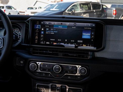 New 2026 Jeep Gladiator Sport AWD/4WD image 14