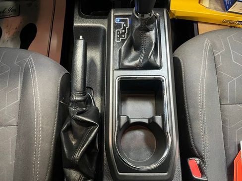 Used 2018 Toyota Tacoma TRD Sport w/ Technology Package image 15