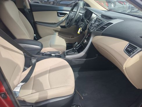 Used 2016 Hyundai Elantra SE image 29