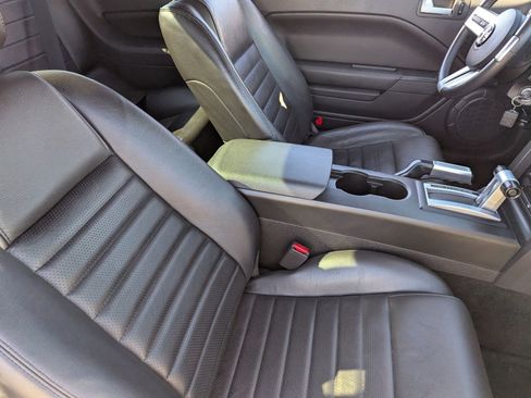 Used 2007 Ford Mustang GT RWD image 12