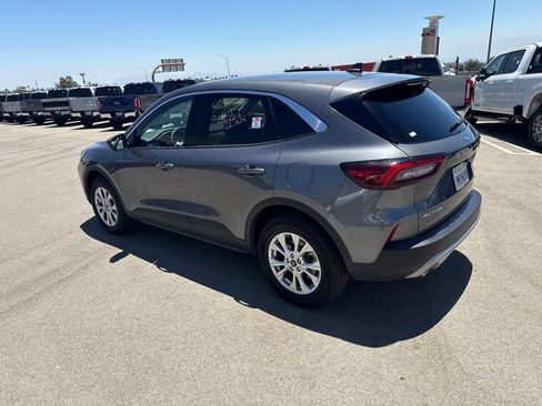 Used 2024 Ford Escape Active AWD/4WD image 4