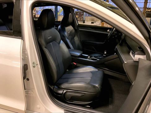 Used 2022 Kia K5 GT-Line w/ GT-Line FWD Premium Package image 9
