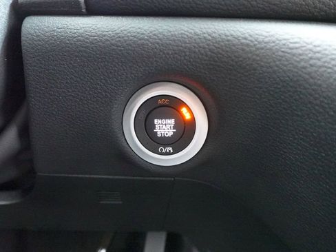 New 2026 Chrysler Pacifica Select w/ S Appearance Package image 21