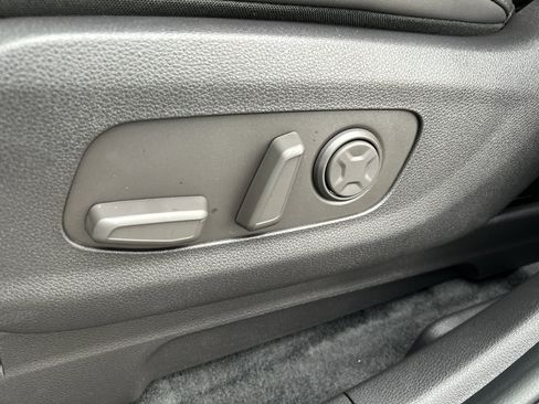 New 2026 Kia Carnival LXS image 17