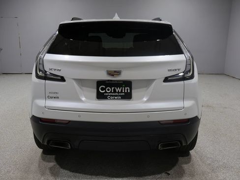 Used 2019 Cadillac XT4 Sport w/ Cold Weather Package AWD/4WD image 3