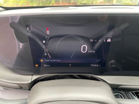 Used 2025 Buick Envista Sport Touring image 39