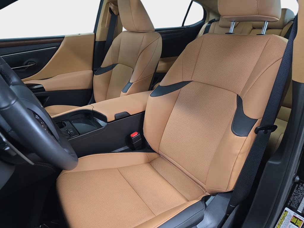 Used 2025 Lexus ES 350 w/ Premium Package FWD image 17