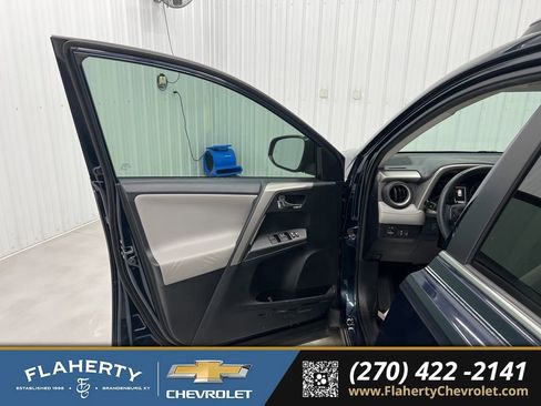 Used 2017 Toyota RAV4 XLE image 8