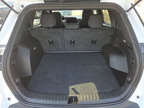 Used 2025 Chevrolet Equinox LT image 23