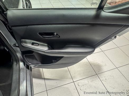 Used 2025 Nissan Sentra SV image 27