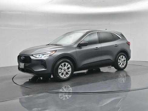 Certified 2024 Ford Escape Active FWD image 30