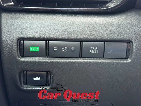 Used 2022 Nissan Sentra SV FWD image 25