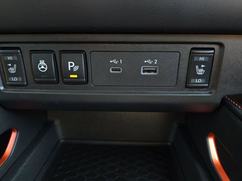 Used 2025 Nissan Frontier PRO-4X w/ Pro Premium Package image 24