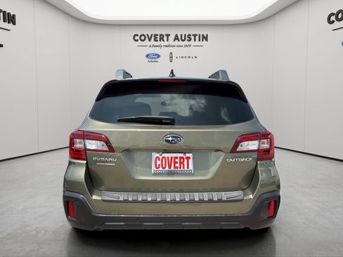 Used 2018 Subaru Outback 2.5i Limited AWD/4WD image 4