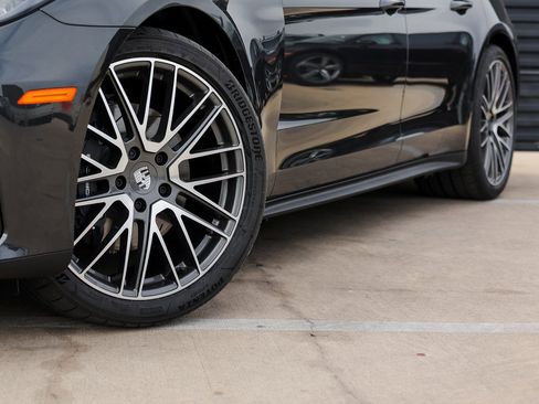 New 2026 Porsche Panamera image 12