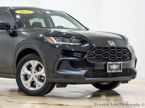 Used 2023 Honda HR-V LX image 2