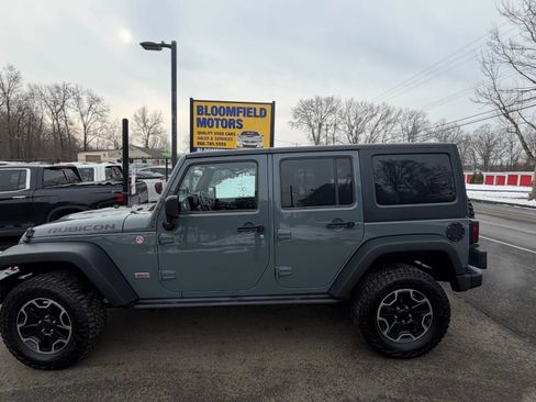 Used 2013 Jeep Wrangler Unlimited Rubicon image 2