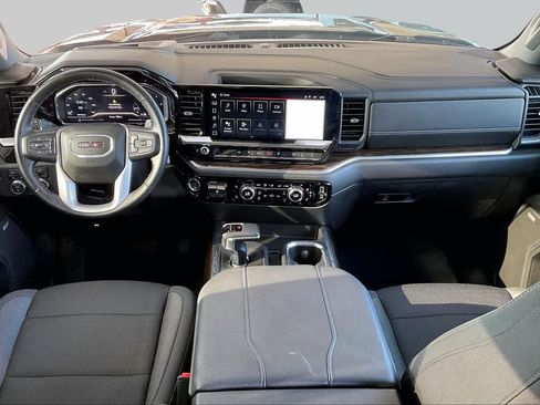Used 2024 GMC Sierra 1500 Elevation w/ Preferred Package AWD/4WD image 13