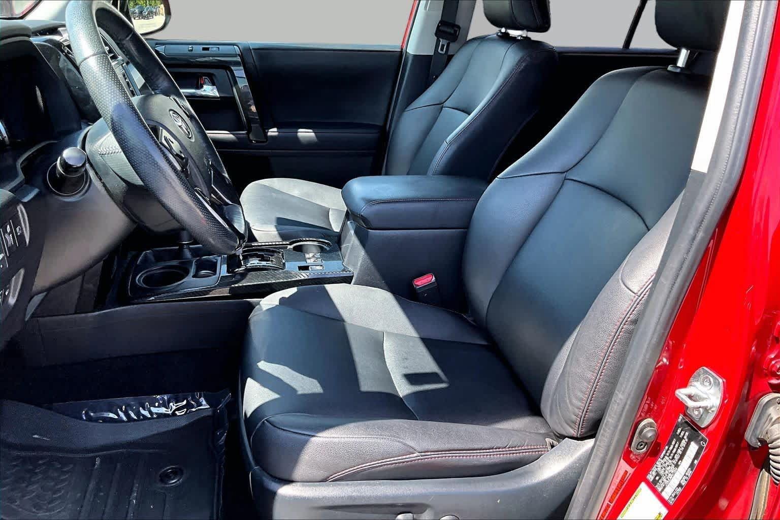 Used 2023 Toyota 4Runner TRD Off-Road Premium w/ Moonroof Package AWD/4WD image 7