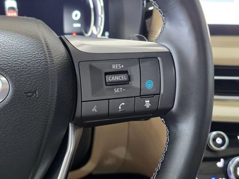 Used 2023 INFINITI QX60 Sensory w/ Vision Package AWD/4WD image 18