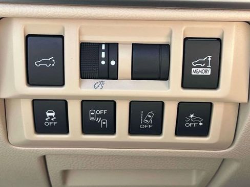 Used 2019 Subaru Outback 3.6R Limited w/ Popular Package #2 AWD/4WD image 30