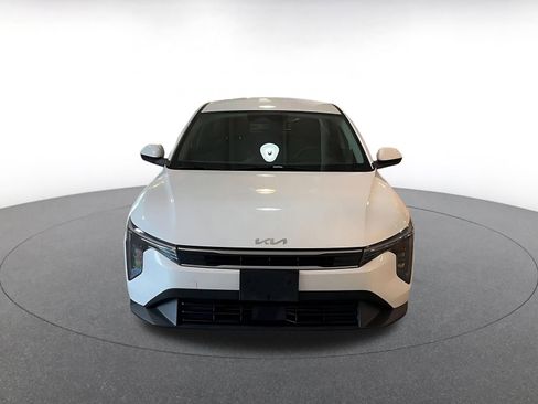 Used 2025 Kia K4 LXS image 4