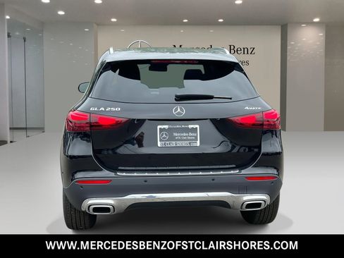 Used 2026 Mercedes-Benz GLA 250 4MATIC image 5
