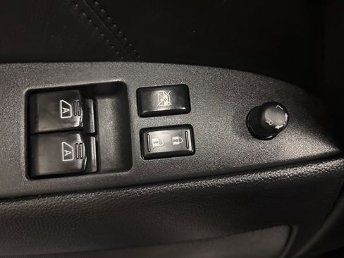 Used 2013 INFINITI G37 Journey w/ Premium Pkg image 10