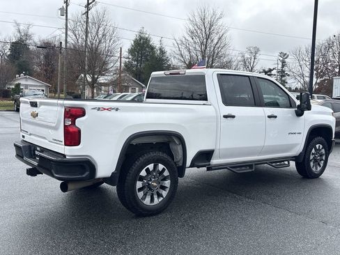 Certified 2023 Chevrolet Silverado 2500 Custom w/ Custom Value Package image 10