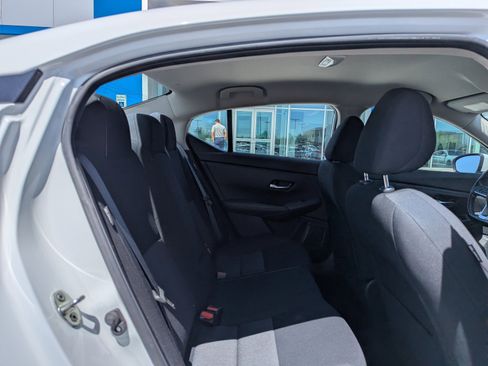 Used 2022 Nissan Sentra SV FWD image 36