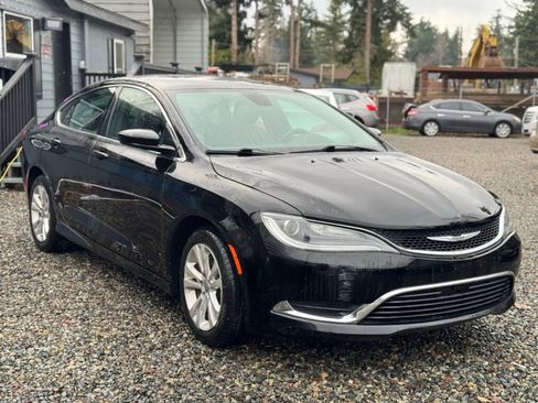 Used 2016 Chrysler 200 Limited w/ Convenience Group image 3