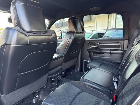 Used 2024 RAM 2500 Laramie w/ Night Edition image 36