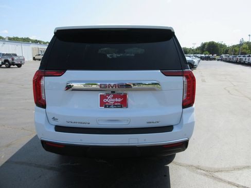 Certified 2023 GMC Yukon XL SLT AWD/4WD image 7