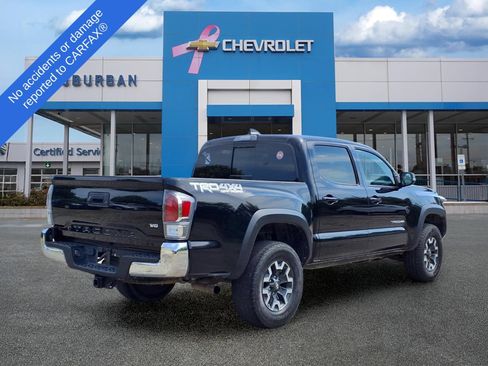 Used 2022 Toyota Tacoma TRD Off-Road AWD/4WD image 4
