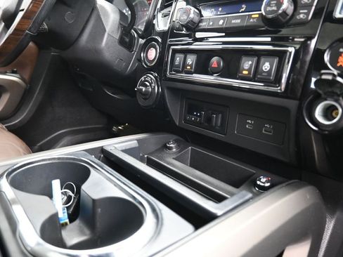 Used 2021 Nissan Titan Platinum Reserve w/ Moonroof Package image 54