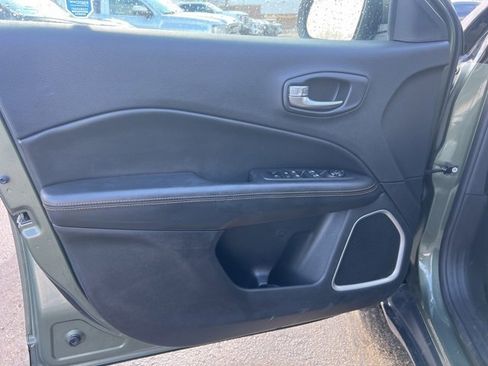 Used 2020 Jeep Compass Limited image 18