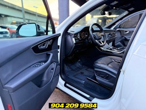 Used 2020 Audi Q7 2.0T Premium Plus w/ Premium Plus Package AWD/4WD image 17
