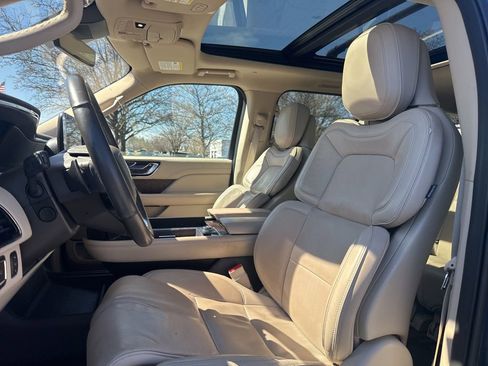 Used 2019 Lincoln Navigator Reserve w/ Cargo Package image 14