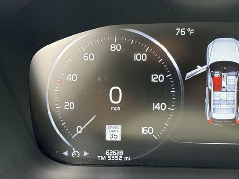 Used 2021 Volvo XC60 T5 Momentum w/ Protection Package FWD image 18