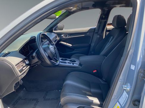 Used 2025 Honda Civic Sport image 9
